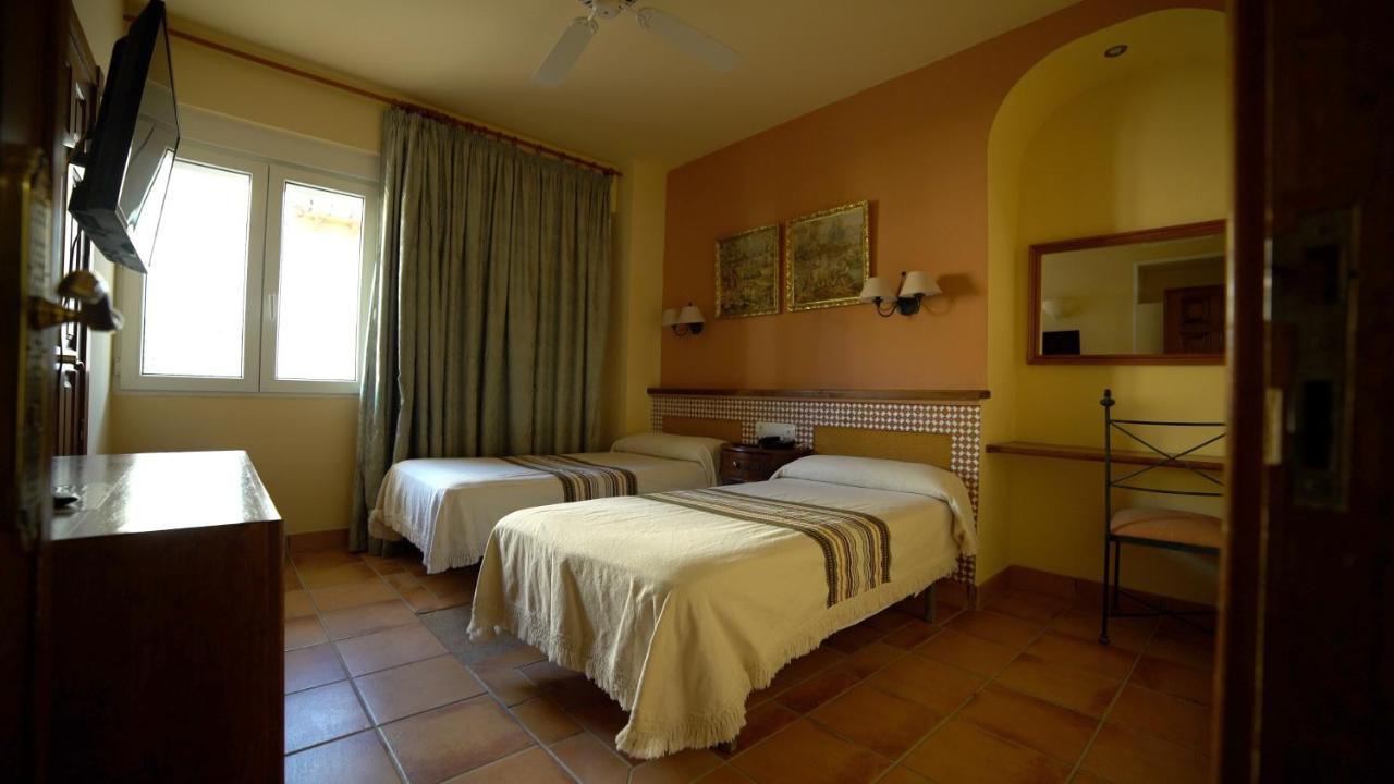 Balneario De Alicun De Las Torres Villanueva de las Torres Εξωτερικό φωτογραφία