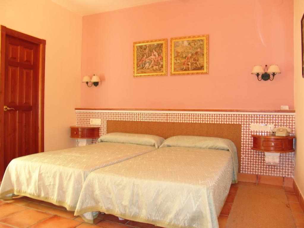 Balneario De Alicun De Las Torres Villanueva de las Torres Δωμάτιο φωτογραφία