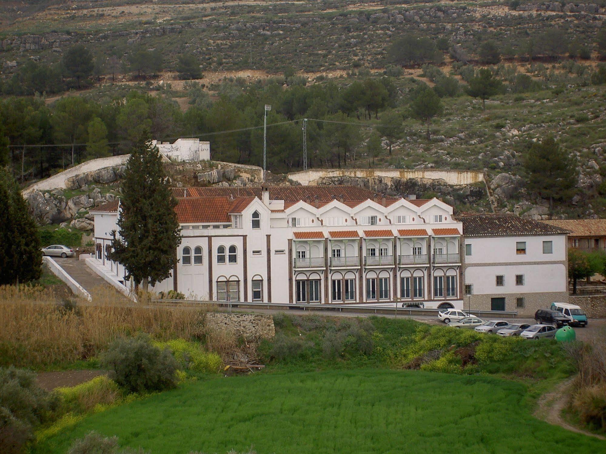 Balneario De Alicun De Las Torres Villanueva de las Torres Εξωτερικό φωτογραφία